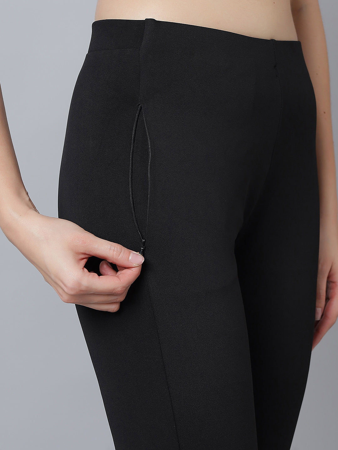 Active 004 High-Rise Yoga Leggings for Women, Flattering Fit Workout Tights with 4-Way Stretch Poly-Spandex & Mobility Gusset